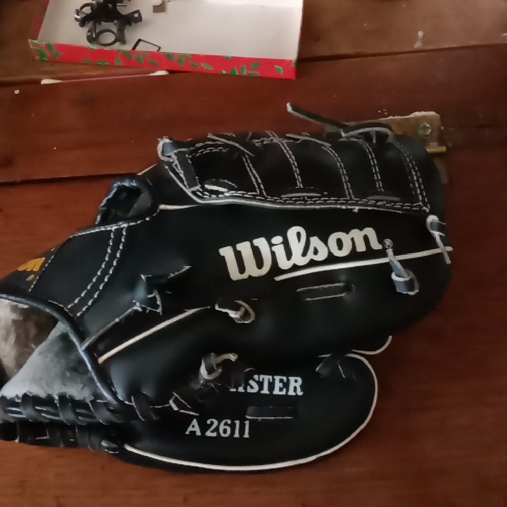 Wilson's child A 2611 Fieldmaster "Kirby Puckett Snap Action